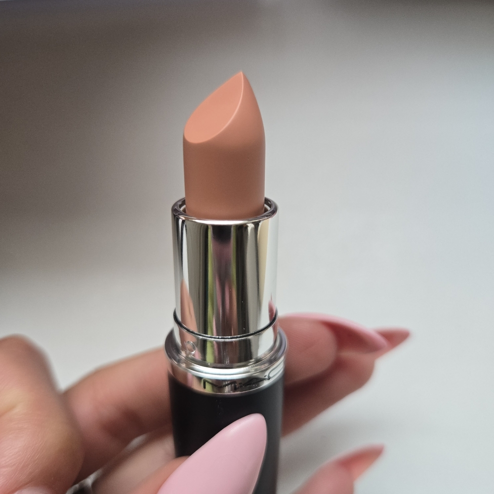 MAC Cosmetics Fleshpot Lipstick